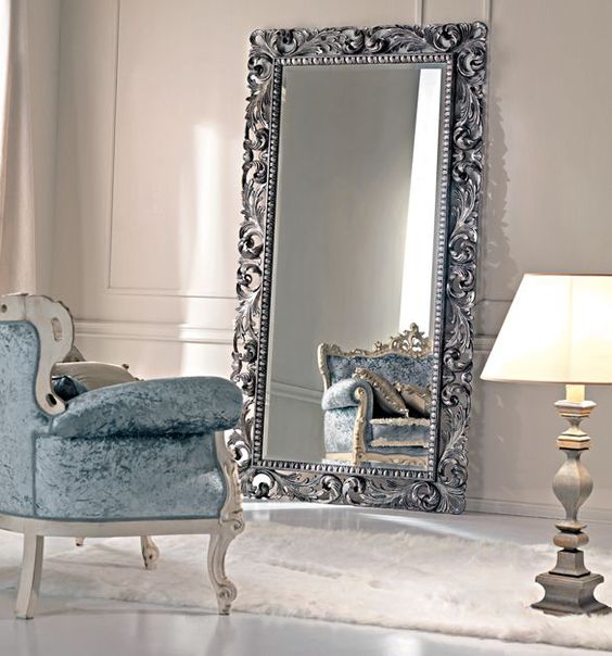 Carved Italian luxury mirror