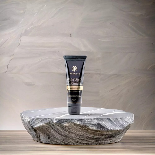 The Big Fivve Volcanic Ash Mattifying Facewash